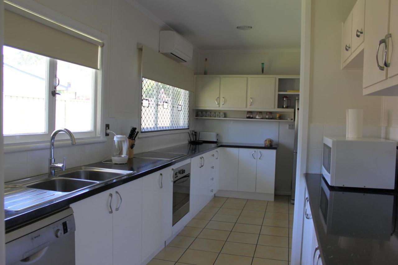 Edge Hill Clean & Green Cairns, 7 Minutes From The Airport, 7 Minutes To Cairns Cbd & Reef Fleet Terminal Eksteriør bilde