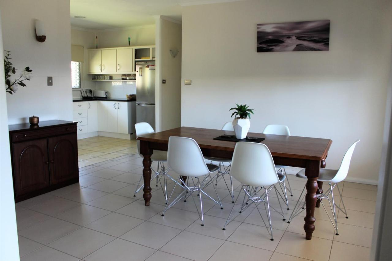 Edge Hill Clean & Green Cairns, 7 Minutes From The Airport, 7 Minutes To Cairns Cbd & Reef Fleet Terminal Eksteriør bilde